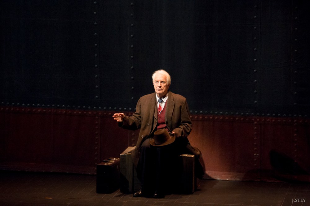 ANDRE DUSSOLLIER.jpg